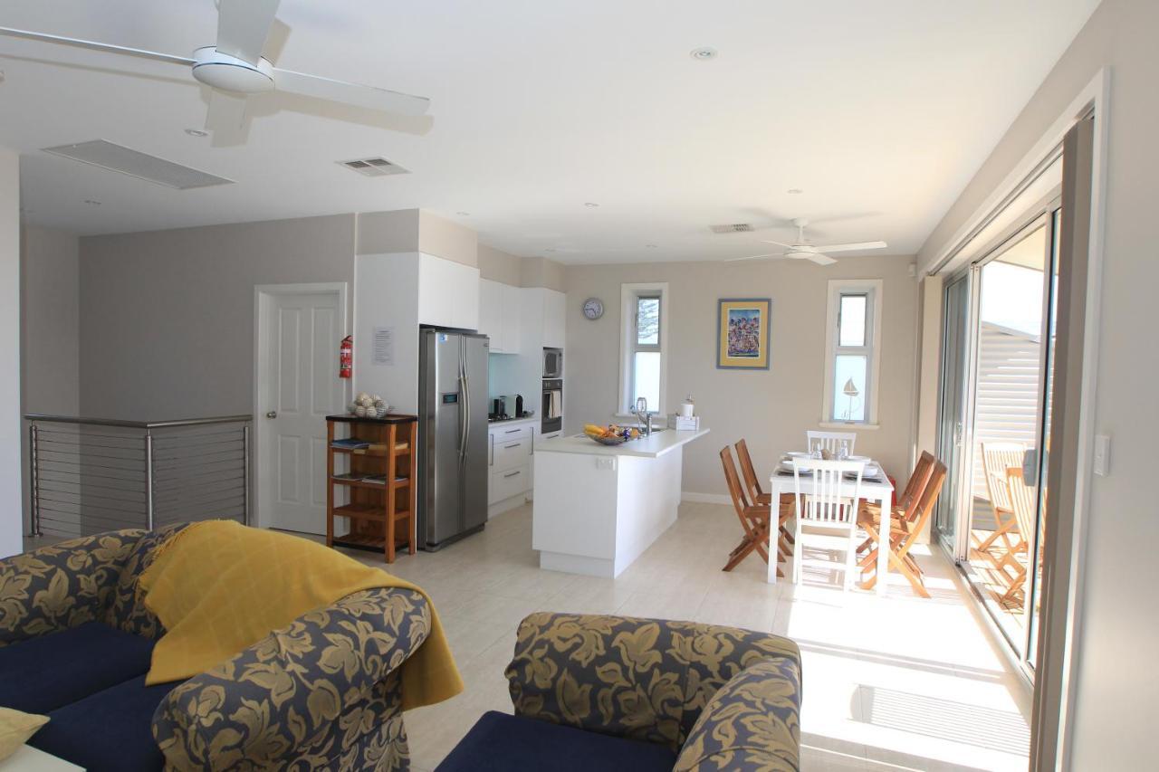Elandra Holiday Home Moana Екстер'єр фото